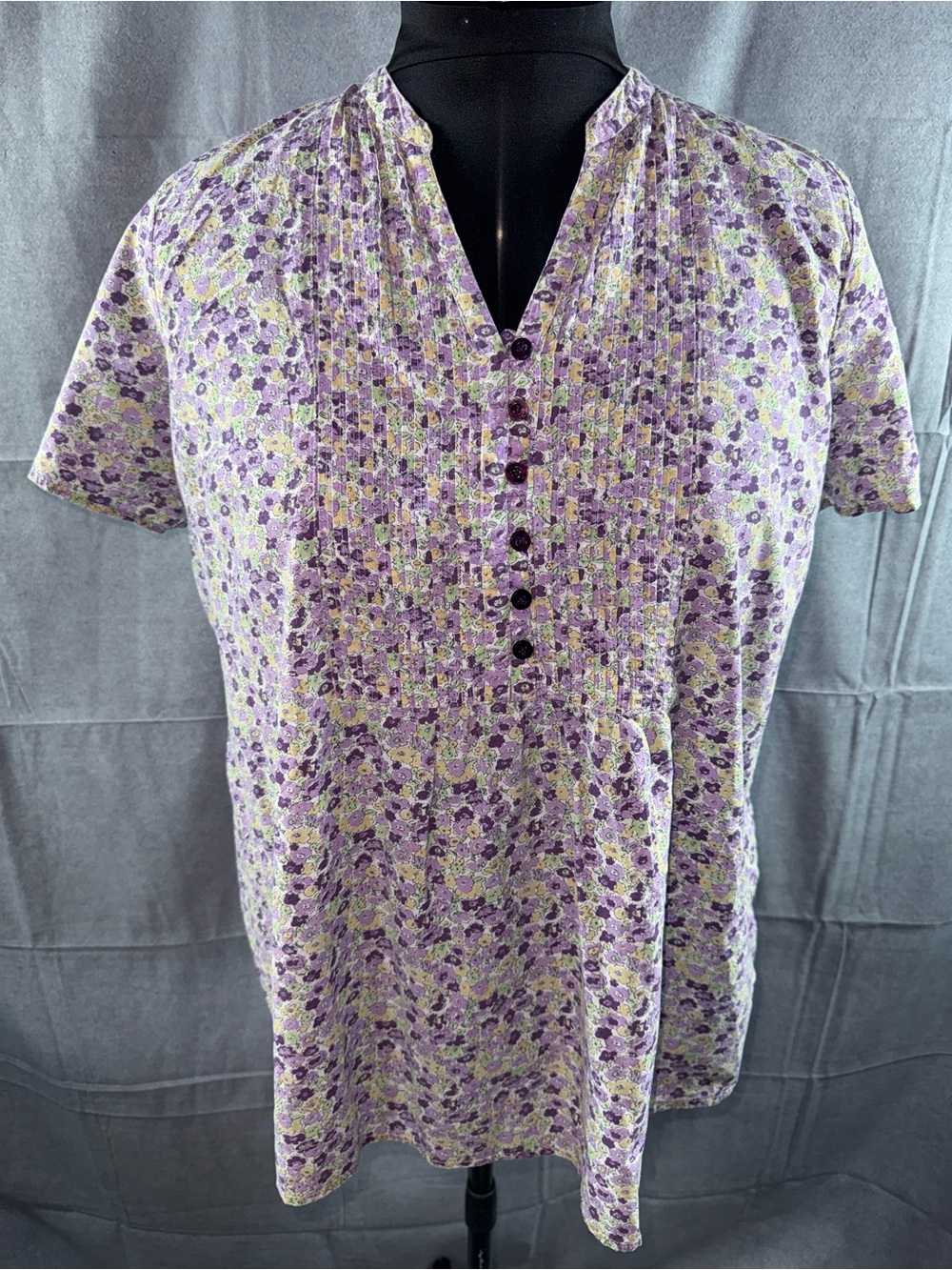 3127-Woman Within Purple Floral Pintuck Short Sleeve Top